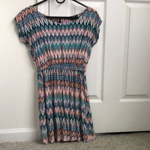 Short sleeved dress